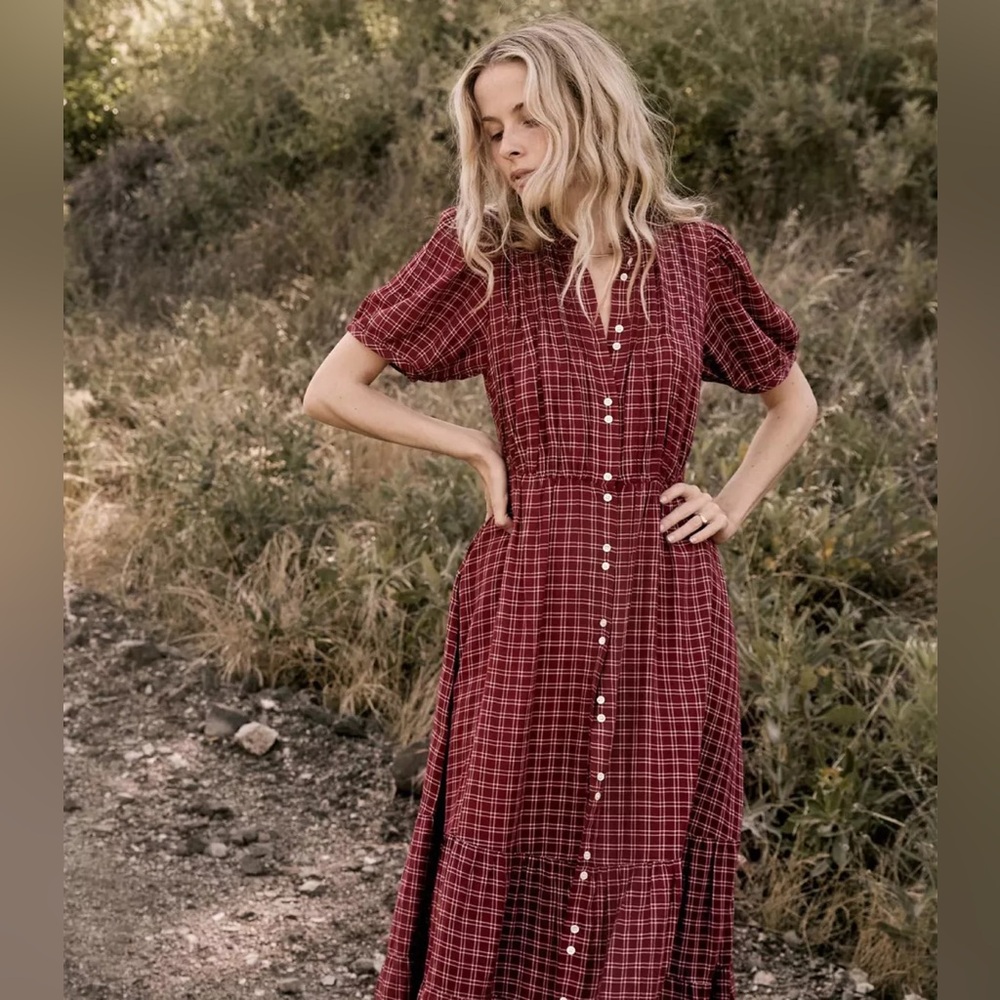 Doen Revi Dress in Rouge Cottage Print (Size Medium)